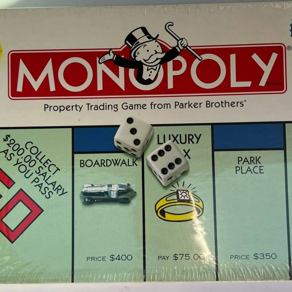 Vintage Monopoly Family Game Night Winning Token‎ 1999 Board Game New Sealed